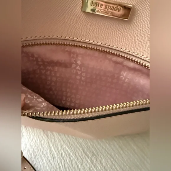 Kate Spade Classic Light Pink Crossbody Bag - Picture 5 of 7